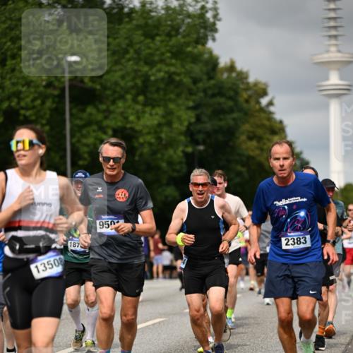 29.06.2025 - hella hamburg halbmarathon Dr. Thomas Lammeyer http://msf.ph/oto/8501844 29.06.2025 10:25:18 Kennedybrücke 1028, 1266, 1658, 2325, 2383, 2923, 2956, 2986, 3161, 3247, 3434, 3781, 3813, 4082, 4350, 5041, 5373, 5625, 5767, 6275, 6308, 7018, 7553, 7608, 8724, 8726, 8844, 9100, 9108, 9501, 10050, 10350, 10585, 10602, 11145 meine-sportfotos.de