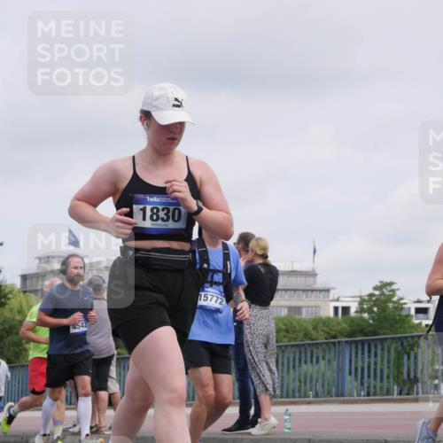 29.06.2025 - hella hamburg halbmarathon Luisa Fischer http://msf.ph/oto/8501865 29.06.2025 10:09:21 Kennedybrücke 1830, 4542, 15772, 18834, 1830, 2471, 2624, 4542, 5431, 6014, 8290, 8744, 10214, 10781 meine-sportfotos.de
