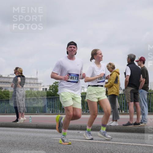 29.06.2025 - hella hamburg halbmarathon Luisa Fischer http://msf.ph/oto/8501968 29.06.2025 10:09:38 Kennedybrücke 18577, 18575, 1766, 1981, 4550, 4666, 8051, 10736, 10886 meine-sportfotos.de