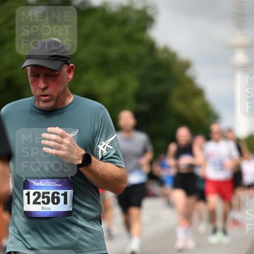 29.06.2025 - hella hamburg halbmarathon Dr. Thomas Lammeyer http://msf.ph/oto/8502035 29.06.2025 10:25:23 Kennedybrücke 1028, 1266, 1658, 2325, 2383, 2635, 2956, 2986, 3161, 3247, 3434, 3813, 4082, 4350, 5041, 5373, 5625, 5767, 6275, 6308, 7018, 7553, 7608, 7781, 8726, 8844, 9100, 9108, 9501, 9624, 10050, 10602 meine-sportfotos.de