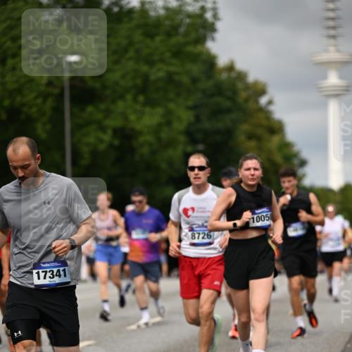 29.06.2025 - hella hamburg halbmarathon Dr. Thomas Lammeyer http://msf.ph/oto/8502096 29.06.2025 10:25:25 Kennedybrücke 1028, 1266, 1658, 2325, 2383, 2635, 2956, 2986, 3247, 3434, 3813, 4082, 4350, 4786, 5041, 5373, 5395, 5625, 5767, 6275, 6308, 7018, 7553, 7608, 7781, 8095, 8726, 8844, 9100, 9108, 9501, 9624, 10050, 10602, 10874 meine-sportfotos.de
