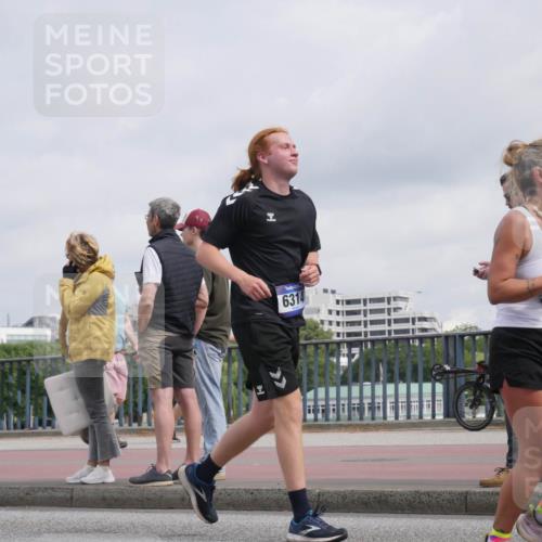 29.06.2025 - hella hamburg halbmarathon Luisa Fischer http://msf.ph/oto/8502106 29.06.2025 10:10:02 Kennedybrücke 6314, 0664, 6314, 6664, 9560, 10212 meine-sportfotos.de