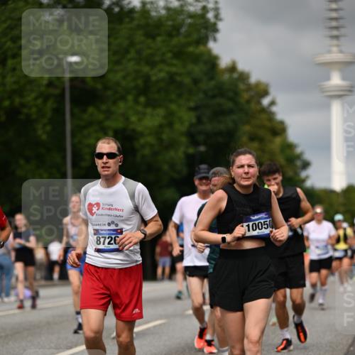 29.06.2025 - hella hamburg halbmarathon Dr. Thomas Lammeyer http://msf.ph/oto/8502126 29.06.2025 10:25:26 Kennedybrücke 1028, 1266, 1658, 2325, 2383, 2635, 2956, 2986, 3247, 3434, 3813, 4082, 4350, 4786, 5041, 5061, 5373, 5395, 5625, 5767, 6275, 6308, 7018, 7522, 7553, 7608, 7781, 8095, 8726, 8844, 9100, 9108, 9501, 9624, 10050, 10602, 10874 meine-sportfotos.de