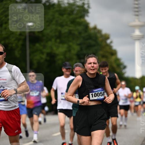 29.06.2025 - hella hamburg halbmarathon Dr. Thomas Lammeyer http://msf.ph/oto/8502146 29.06.2025 10:25:27 Kennedybrücke 1028, 1266, 1658, 2325, 2383, 2635, 2956, 3122, 3247, 3434, 3813, 4082, 4350, 4786, 5041, 5061, 5373, 5395, 5625, 5767, 6275, 6308, 7018, 7522, 7553, 7608, 7781, 8095, 8726, 8844, 9100, 9108, 9501, 9624, 10050, 10602, 10874 meine-sportfotos.de