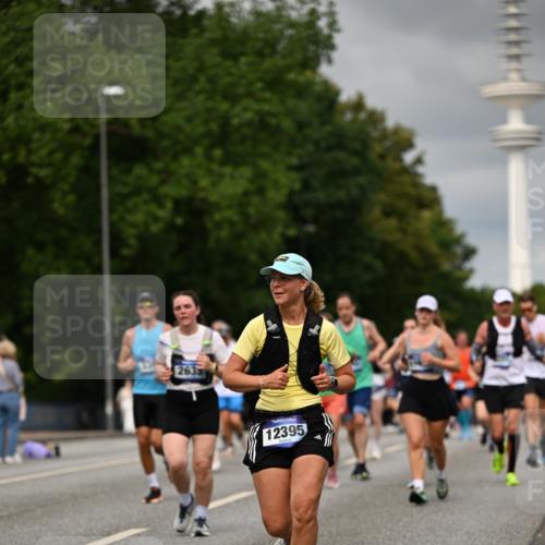 29.06.2025 - hella hamburg halbmarathon Dr. Thomas Lammeyer http://msf.ph/oto/8502422 29.06.2025 10:25:36 Kennedybrücke 1028, 1401, 1658, 2271, 2635, 2956, 3122, 3817, 4697, 4786, 5041, 5061, 5122, 5373, 5395, 5493, 5767, 5957, 6086, 7018, 7228, 7522, 7553, 7781, 8095, 8286, 8726, 8844, 9100, 9108, 9369, 9499, 9624, 10050, 10374, 10874 meine-sportfotos.de