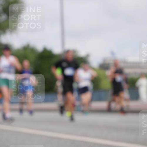 29.06.2025 - hella hamburg halbmarathon Luisa Fischer http://msf.ph/oto/8502455 29.06.2025 10:10:56 Kennedybrücke 1079, 1173, 2032, 3328, 3922, 7019, 7476, 9338 meine-sportfotos.de