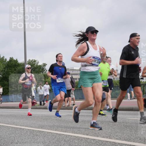 29.06.2025 - hella hamburg halbmarathon Luisa Fischer http://msf.ph/oto/8502471 29.06.2025 10:10:58 Kennedybrücke 9134, 7476, 3328, 2144, 2032, 1079, 1173, 2032, 3328, 3922, 7019, 7476, 9338 meine-sportfotos.de
