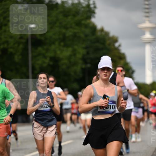 29.06.2025 - hella hamburg halbmarathon Dr. Thomas Lammeyer http://msf.ph/oto/8502594 29.06.2025 10:25:41 Kennedybrücke 1028, 1401, 2271, 2315, 2353, 2635, 2956, 3122, 3770, 3817, 4697, 4786, 5061, 5122, 5373, 5395, 5493, 5759, 5957, 6086, 7075, 7228, 7522, 7553, 7781, 8095, 8286, 9108, 9369, 9499, 9532, 9624, 10019, 10125, 10374, 10874, 11117 meine-sportfotos.de