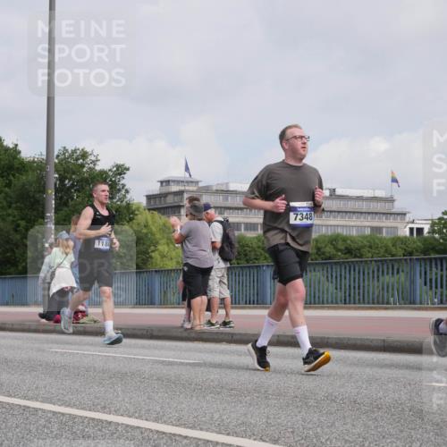 29.06.2025 - hella hamburg halbmarathon Luisa Fischer http://msf.ph/oto/8502681 29.06.2025 10:11:43 Kennedybrücke 1188, 7348, 9457, 1147, 1188, 2978, 5885, 6590, 6674, 7348, 7453, 9457, 9718, 10857 meine-sportfotos.de