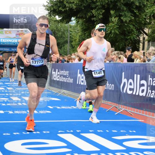 29.06.2025 - hella hamburg halbmarathon Strokosch-Dieckow http://msf.ph/oto/8502762 29.06.2025 10:52:20 Ziel 4140, 4419, 4587, 4837, 5087, 5482, 6164, 7178, 7896, 8371, 8661, 9074, 9876, 11791, 13015, 13211, 13707, 15144, 15446, 17773, 17997 meine-sportfotos.de