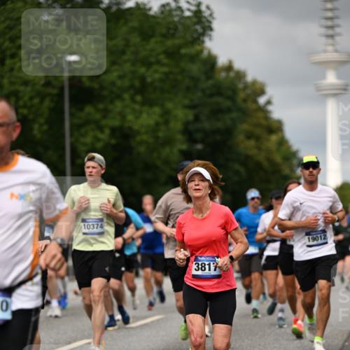 29.06.2025 - hella hamburg halbmarathon Dr. Thomas Lammeyer http://msf.ph/oto/8502893 29.06.2025 10:25:49 Kennedybrücke 1072, 1191, 1250, 1401, 1958, 2271, 2315, 2353, 2529, 2635, 2815, 2841, 3122, 3606, 3770, 3817, 3826, 4046, 4697, 4786, 5061, 5122, 5395, 5412, 5493, 5641, 5759, 5957, 6086, 6103, 7075, 7228, 7522, 7672, 7781, 8095, 8286, 8959, 9326, 9369, 9483, 9499, 9532, 9624, 10019, 10125, 10374, 10787, 10874, 11117, 11425 meine-sportfotos.de