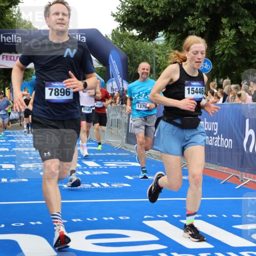 29.06.2025 - hella hamburg halbmarathon Strokosch-Dieckow http://msf.ph/oto/8502925 29.06.2025 10:52:18 Ziel 4140, 4419, 4587, 4837, 5032, 5087, 5482, 6164, 7896, 9074, 9876, 12135, 13015, 13211, 13707, 14300, 15144, 15275, 15446, 16003, 16591, 17130, 17773, 17997, 18475 meine-sportfotos.de