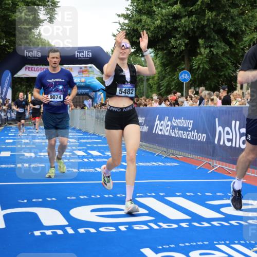 29.06.2025 - hella hamburg halbmarathon Strokosch-Dieckow http://msf.ph/oto/8503164 29.06.2025 10:52:14 Ziel 1482, 2397, 4140, 4419, 4587, 4837, 5032, 5087, 5093, 5482, 6164, 6897, 7896, 9074, 9082, 12135, 13707, 13726, 14248, 14300, 15275, 15446, 16003, 16320, 16591, 17033, 17130, 17773, 18475, 18801 meine-sportfotos.de