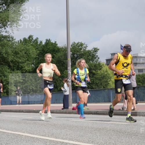 29.06.2025 - hella hamburg halbmarathon Luisa Fischer http://msf.ph/oto/8503170 29.06.2025 10:12:43 Kennedybrücke 34, 0943, 511, 7636, 1149, 14736, 1838, 3921, 5511, 7333, 7636, 9366, 9434, 9674, 9781, 10036 meine-sportfotos.de