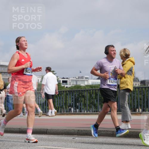 29.06.2025 - hella hamburg halbmarathon Luisa Fischer http://msf.ph/oto/8503517 29.06.2025 10:13:35 Kennedybrücke 9829, 16445, 15214, 5182, 5653, 5806, 9150, 9829 meine-sportfotos.de