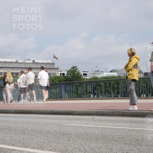 29.06.2025 - hella hamburg halbmarathon Luisa Fischer http://msf.ph/oto/8503533 29.06.2025 10:13:37 Kennedybrücke 5182, 5653, 5806, 9150, 9829 meine-sportfotos.de
