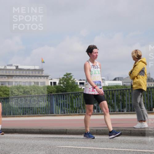 29.06.2025 - hella hamburg halbmarathon Luisa Fischer http://msf.ph/oto/8503564 29.06.2025 10:13:42 Kennedybrücke 1548, 5806, 1548, 1781, 5182, 5653, 5806, 8561 meine-sportfotos.de