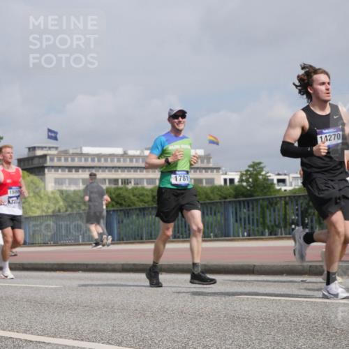 29.06.2025 - hella hamburg halbmarathon Luisa Fischer http://msf.ph/oto/8503618 29.06.2025 10:13:49 Kennedybrücke 7271, 1500, 14270, 1781, 1548, 1781, 2868, 4287, 8171, 8561, 10196 meine-sportfotos.de