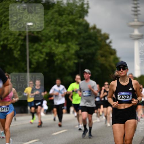 29.06.2025 - hella hamburg halbmarathon Dr. Thomas Lammeyer http://msf.ph/oto/8503686 29.06.2025 10:26:13 Kennedybrücke 1072, 1158, 1191, 1250, 1269, 1294, 1419, 1668, 1958, 1963, 2009, 2063, 2172, 2529, 2815, 2841, 2919, 3172, 3606, 3825, 3826, 4046, 4289, 4375, 4376, 5412, 5641, 6103, 6676, 7375, 7612, 7672, 8431, 8860, 8884, 8896, 8954, 8959, 9002, 9062, 9326, 9327, 9483, 9635, 9788, 9807, 10167, 10710, 10787, 10902, 10921, 11425 meine-sportfotos.de