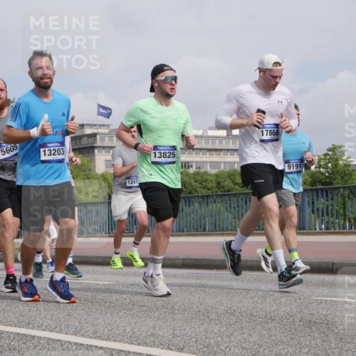 29.06.2025 - hella hamburg halbmarathon Luisa Fischer http://msf.ph/oto/8503864 29.06.2025 10:14:26 Kennedybrücke 5605, 13203, 1247, 13825, 17866, 9191, 1166, 1992, 4227, 5254, 5990, 5991, 7571, 9169, 9191, 10428 meine-sportfotos.de