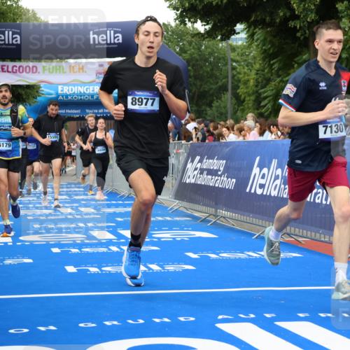 29.06.2025 - hella hamburg halbmarathon Strokosch-Dieckow http://msf.ph/oto/8503873 29.06.2025 10:52:01 Ziel 1482, 2595, 4033, 5093, 5102, 5336, 5378, 6390, 7130, 7409, 7724, 7732, 8413, 8977, 10057, 12580, 15356, 15506, 15690, 15829, 16179, 16666, 17033, 17978, 18801, 18869 meine-sportfotos.de