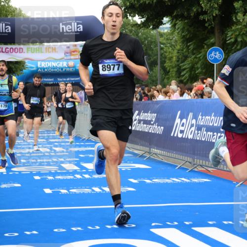 29.06.2025 - hella hamburg halbmarathon Strokosch-Dieckow http://msf.ph/oto/8503909 29.06.2025 10:52:02 Ziel 1482, 2397, 2595, 4033, 5093, 5336, 5378, 6390, 7130, 7409, 7724, 7732, 8413, 8977, 10057, 12580, 13726, 14248, 15356, 15506, 15829, 16179, 16666, 17033, 17978, 18801, 18869 meine-sportfotos.de