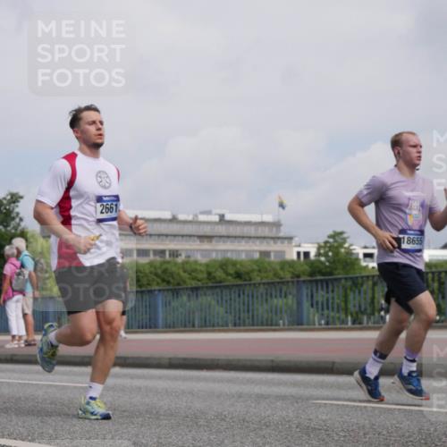 29.06.2025 - hella hamburg halbmarathon Luisa Fischer http://msf.ph/oto/8503986 29.06.2025 10:14:46 Kennedybrücke 2661, 18655, 1062, 2661, 3837, 7370, 7474, 8368, 9254 meine-sportfotos.de