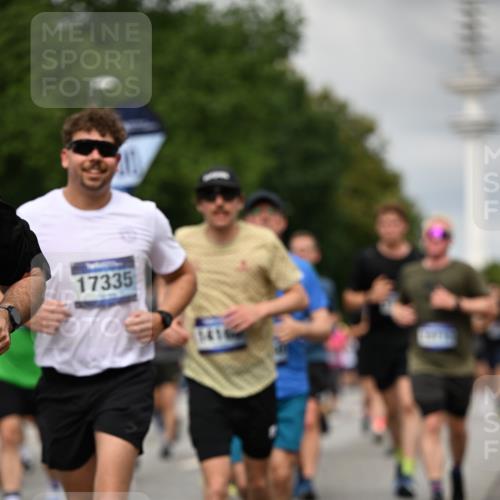 29.06.2025 - hella hamburg halbmarathon Dr. Thomas Lammeyer http://msf.ph/oto/8504188 29.06.2025 10:26:28 Kennedybrücke 1269, 1294, 1419, 1598, 1963, 2009, 2063, 2172, 2351, 2919, 3108, 3172, 3458, 3735, 3768, 3910, 3946, 4113, 4114, 4375, 4376, 4556, 4829, 5079, 6030, 6303, 6307, 6676, 6805, 6849, 6977, 7097, 7162, 7794, 8431, 8511, 8884, 8954, 9204, 9327, 9516, 9788, 9807, 10167, 10241, 10663, 10710, 10902, 10961, 11046 meine-sportfotos.de