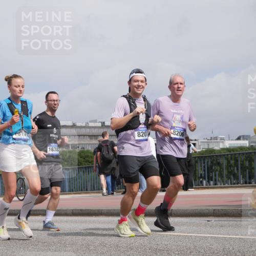 29.06.2025 - hella hamburg halbmarathon Luisa Fischer http://msf.ph/oto/8504189 29.06.2025 10:15:10 Kennedybrücke 8201, 8206, 1638, 1249, 1850, 1851, 2963, 2964, 3182, 3248, 3262, 4453, 5166, 5176, 6822, 6871, 8206, 8207, 9253 meine-sportfotos.de