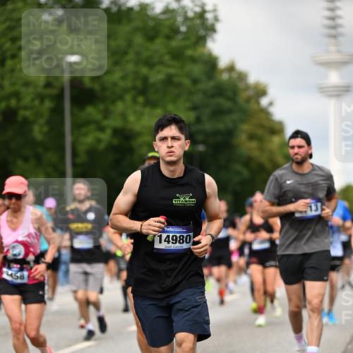 29.06.2025 - hella hamburg halbmarathon Dr. Thomas Lammeyer http://msf.ph/oto/8504447 29.06.2025 10:26:36 Kennedybrücke 1294, 1419, 1598, 1963, 2063, 2172, 2351, 2919, 3108, 3172, 3458, 3735, 3768, 3910, 3946, 3995, 4113, 4114, 4131, 4366, 4556, 4559, 4829, 4970, 5079, 6030, 6049, 6303, 6307, 6805, 6820, 6826, 6849, 6899, 6977, 7097, 7162, 7794, 7925, 8511, 8855, 8884, 8931, 8954, 9204, 9516, 9807, 10065, 10210, 10241, 10663, 10710, 10739, 10961, 11046 meine-sportfotos.de