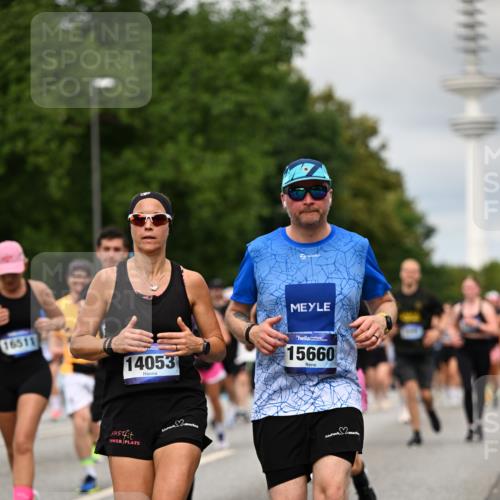 29.06.2025 - hella hamburg halbmarathon Dr. Thomas Lammeyer http://msf.ph/oto/8504558 29.06.2025 10:26:41 Kennedybrücke 1419, 1598, 2172, 2351, 2479, 2886, 3108, 3430, 3458, 3735, 3768, 3910, 3946, 3995, 4113, 4114, 4131, 4366, 4556, 4559, 4829, 4970, 5079, 6030, 6049, 6303, 6307, 6805, 6820, 6826, 6849, 6899, 6977, 7097, 7162, 7188, 7190, 7276, 7794, 7925, 8511, 8855, 8931, 9204, 9516, 9807, 10065, 10210, 10241, 10663, 10710, 10739, 10917, 10961, 11046 meine-sportfotos.de