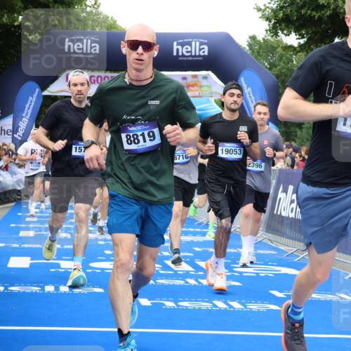 29.06.2025 - hella hamburg halbmarathon Strokosch-Dieckow http://msf.ph/oto/8504636 29.06.2025 10:51:45 Ziel 2396, 2818, 2823, 2880, 4297, 6286, 7224, 8710, 8819, 8856, 9793, 9959, 12224, 14012, 14458, 15427, 15496, 15727, 15831, 15899, 16907, 17682, 17815, 17962, 19020, 19053, 19137 meine-sportfotos.de