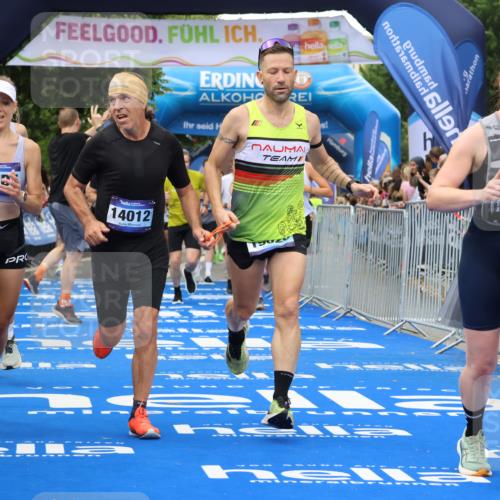 29.06.2025 - hella hamburg halbmarathon Strokosch-Dieckow http://msf.ph/oto/8504768 29.06.2025 10:51:39 Ziel 2396, 5008, 6286, 7224, 8710, 8819, 10691, 12224, 13327, 14012, 14458, 15496, 15727, 15831, 15899, 17682, 19007, 19020, 19053 meine-sportfotos.de