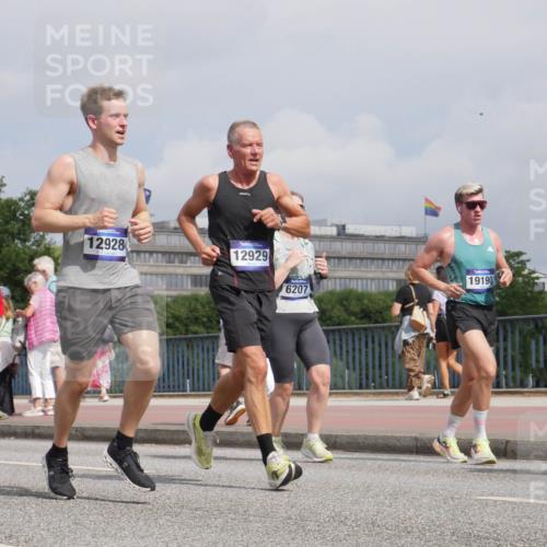 29.06.2025 - hella hamburg halbmarathon Luisa Fischer http://msf.ph/oto/8504801 29.06.2025 10:16:33 Kennedybrücke 290, 12928, 12929, 6207, 19190, 1194, 1939, 2055, 2359, 2721, 2904, 4001, 6207, 7460, 9612 meine-sportfotos.de