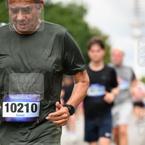 29.06.2025 - hella hamburg halbmarathon Dr. Thomas Lammeyer http://msf.ph/oto/8504970 29.06.2025 10:26:55 Kennedybrücke 2479, 2744, 2886, 3430, 3600, 3601, 3995, 4131, 4190, 4266, 4366, 4559, 4969, 4970, 6048, 6049, 6307, 6747, 6820, 6826, 6881, 6899, 7188, 7190, 7276, 7891, 7925, 8511, 8855, 8931, 9256, 9392, 10065, 10210, 10432, 10573, 10739, 10917 meine-sportfotos.de