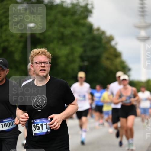 29.06.2025 - hella hamburg halbmarathon Dr. Thomas Lammeyer http://msf.ph/oto/8505056 29.06.2025 10:26:58 Kennedybrücke 2479, 2514, 2744, 2886, 3003, 3430, 3600, 3601, 3769, 3995, 4131, 4190, 4266, 4366, 4559, 4969, 4970, 5838, 6048, 6049, 6747, 6820, 6826, 6881, 6899, 7188, 7190, 7276, 7891, 7925, 8855, 8931, 9256, 9392, 10065, 10210, 10432, 10573, 10739, 10917 meine-sportfotos.de