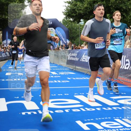 29.06.2025 - hella hamburg halbmarathon Strokosch-Dieckow http://msf.ph/oto/8505078 29.06.2025 10:51:27 Ziel 1335, 2364, 2411, 2946, 5820, 7943, 8989, 9214, 9656, 10691, 11124, 11422, 13047, 13403, 13792, 14994, 15871, 15950, 16357, 17131, 18489 meine-sportfotos.de
