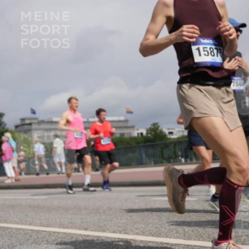 29.06.2025 - hella hamburg halbmarathon Luisa Fischer http://msf.ph/oto/8505086 29.06.2025 10:17:19 Kennedybrücke 15875, 7841, 2990, 3020, 3154, 3728, 3756, 3834, 5546, 5670, 6028, 6083, 7209, 7442, 7840, 7991, 8147, 8409, 10610 meine-sportfotos.de