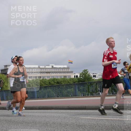 29.06.2025 - hella hamburg halbmarathon Luisa Fischer http://msf.ph/oto/8505157 29.06.2025 10:17:28 Kennedybrücke 7442, 8, 8, 383, 1071, 1131, 1480, 3020, 3025, 3834, 5191, 6366, 6717, 7442, 8055, 9173, 9663, 10224 meine-sportfotos.de