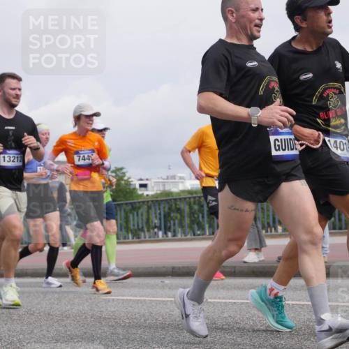 29.06.2025 - hella hamburg halbmarathon Luisa Fischer http://msf.ph/oto/8505290 29.06.2025 10:17:45 Kennedybrücke 13212, 744, 1401, 2046, 2690, 3454, 3691, 7195, 7446, 7447, 7881, 8275, 8522, 8563, 8854, 8892, 9709 meine-sportfotos.de