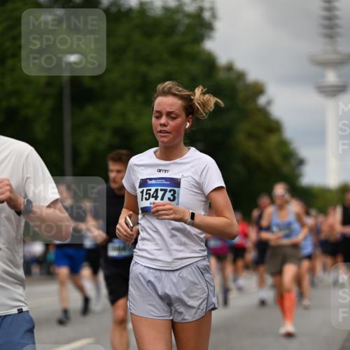 29.06.2025 - hella hamburg halbmarathon Dr. Thomas Lammeyer http://msf.ph/oto/8505297 29.06.2025 10:27:09 Kennedybrücke 1372, 1853, 2022, 2294, 2514, 2744, 2886, 3003, 3430, 3600, 3601, 3769, 4190, 4266, 4969, 5223, 5629, 5798, 5838, 6048, 6578, 6747, 6784, 6785, 6881, 7188, 7190, 7266, 7276, 7891, 7919, 8355, 8715, 9256, 9392, 10088, 10432, 10573 meine-sportfotos.de