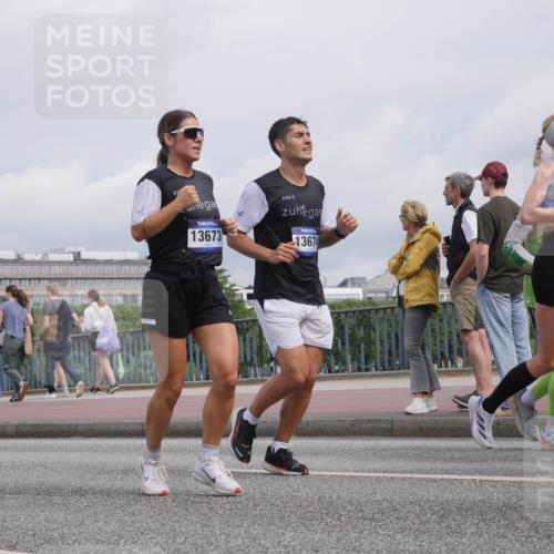 29.06.2025 - hella hamburg halbmarathon Luisa Fischer http://msf.ph/oto/8505304 29.06.2025 10:17:46 Kennedybrücke 046, 13673, 13674, 74, 2046, 2690, 3454, 7195, 7446, 7447, 7881, 8275, 8522, 8563, 8854, 8892, 9709 meine-sportfotos.de