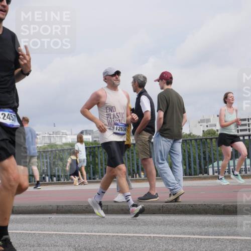 29.06.2025 - hella hamburg halbmarathon Luisa Fischer http://msf.ph/oto/8505503 29.06.2025 10:18:10 Kennedybrücke 12457, 12634, 1524, 3513, 3650, 4492, 4494, 5271, 5739, 5986, 6248, 7809, 7810, 8237, 8609, 9423, 9911, 9997 meine-sportfotos.de