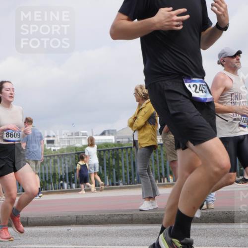 29.06.2025 - hella hamburg halbmarathon Luisa Fischer http://msf.ph/oto/8505508 29.06.2025 10:18:10 Kennedybrücke 8609, 12457, 1263, 1524, 3513, 3650, 4492, 4494, 5271, 5739, 5986, 6248, 7809, 7810, 8237, 8609, 9423, 9911, 9997 meine-sportfotos.de