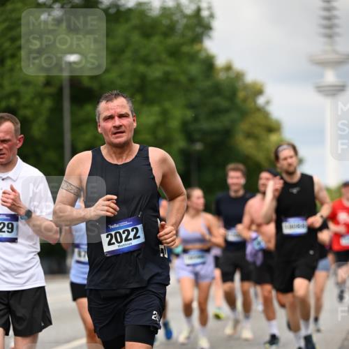 29.06.2025 - hella hamburg halbmarathon Dr. Thomas Lammeyer http://msf.ph/oto/8505552 29.06.2025 10:27:17 Kennedybrücke 1029, 1187, 1372, 1853, 2022, 2294, 2514, 3003, 3029, 3600, 3601, 3769, 4728, 4793, 4969, 5223, 5629, 5798, 5838, 6048, 6578, 6747, 6784, 6785, 7266, 7891, 7919, 8355, 8715, 9256, 9301, 9512, 10088, 10432 meine-sportfotos.de