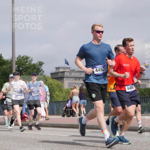 29.06.2025 - hella hamburg halbmarathon Luisa Fischer http://msf.ph/oto/8505553 29.06.2025 10:18:17 Kennedybrücke 19021, 7809, 7810, 57, 4492, 4494, 1890, 2110, 4492, 4494, 5069, 5271, 5739, 5986, 6287, 7452, 7809, 7810, 8237, 9113, 9423, 9997, 10775 meine-sportfotos.de