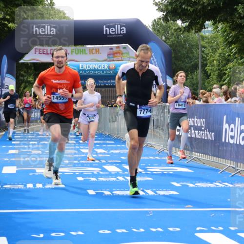 29.06.2025 - hella hamburg halbmarathon Strokosch-Dieckow http://msf.ph/oto/8505585 29.06.2025 10:41:25 Ziel 1570, 2579, 2797, 3204, 4303, 4893, 5987, 6771, 7432, 7774, 7796, 8358, 10783, 10894, 12588, 13457, 13876, 14275, 14555, 16816, 17159, 17882, 18412, 18442, 18509, 18573, 18764 meine-sportfotos.de