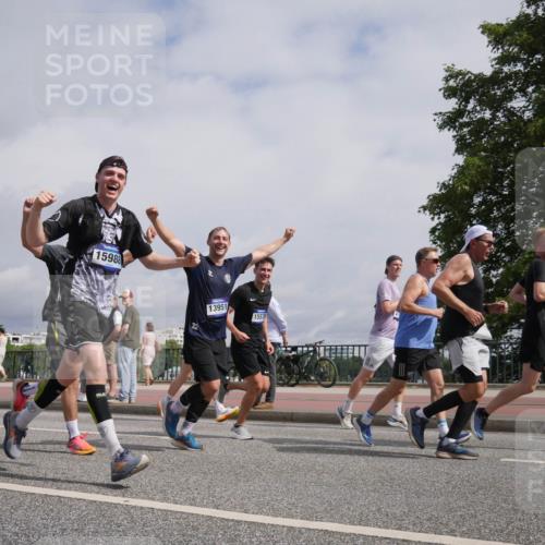 29.06.2025 - hella hamburg halbmarathon Luisa Fischer http://msf.ph/oto/8505791 29.06.2025 10:18:39 Kennedybrücke 15988, 32, 13951, 15570, 1440, 2140, 2720, 2989, 6576, 7941, 7942, 8885, 9192, 9556, 10108, 10608 meine-sportfotos.de