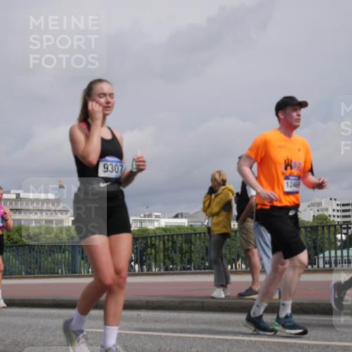 29.06.2025 - hella hamburg halbmarathon Luisa Fischer http://msf.ph/oto/8505911 29.06.2025 10:18:55 Kennedybrücke 257, 319, 9307, 124, 1308, 1651, 2076, 2601, 2835, 3167, 4828, 5046, 8746, 9307, 9881 meine-sportfotos.de