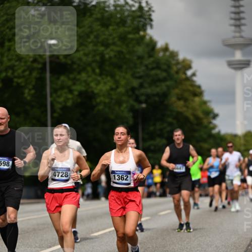 29.06.2025 - hella hamburg halbmarathon Dr. Thomas Lammeyer http://msf.ph/oto/8506069 29.06.2025 10:27:33 Kennedybrücke 1029, 1187, 1362, 1372, 1853, 2294, 2925, 3013, 3029, 4728, 4793, 5223, 5343, 5798, 6578, 7266, 7919, 8687, 8688, 9133, 9301, 9512, 9913, 10088 meine-sportfotos.de
